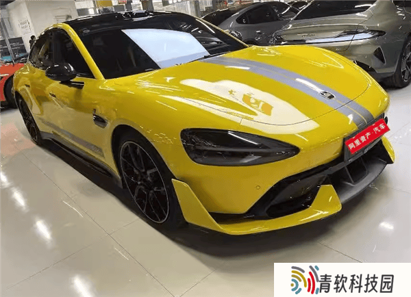 小米SU7 Ultra竞拍大战！5小时从40万飙至52万，最终得主竟不是他俩？