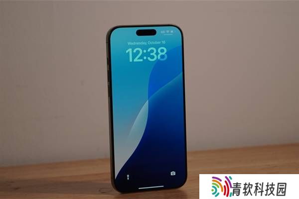 苹果Siri新功能延期，分析师：Apple智能预期早被高估？