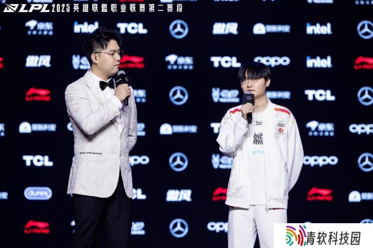 LPL发布WBG赛后返图：踏浪逐胜，赢志照亮征途
