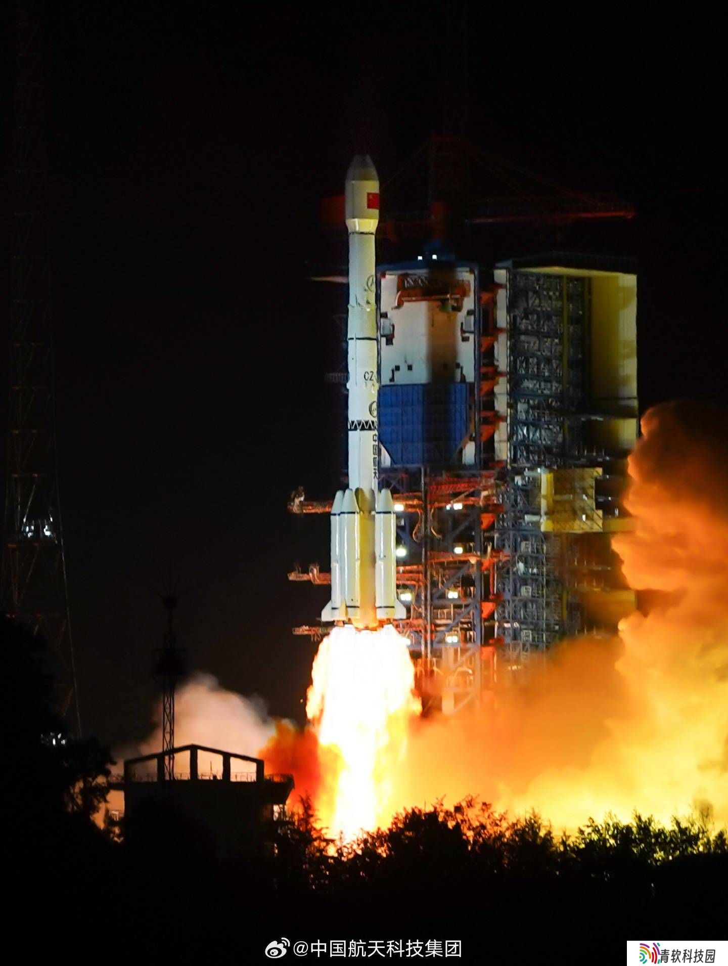 长三乙火箭成功送通信技术试验卫星十七号入轨！