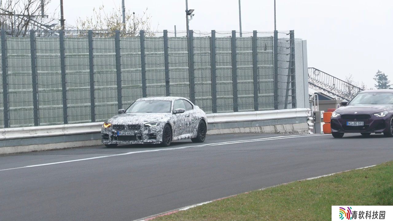 限量 2000 辆：宝马最小 M 车型 M2 CS 被曝最高时速 302 公里，零百加速 3.8 秒