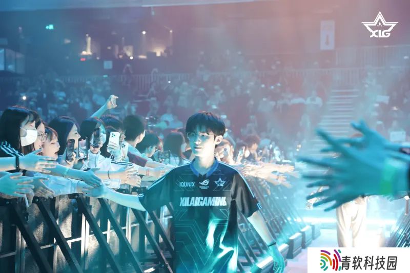 XLG：因happywei选手家中有事，故缺席本次英雄亚冠ACL比赛