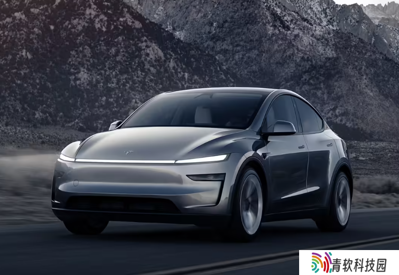 特斯拉 Model 3 获推 2025.2.200.2 更新：屏幕显示交通信号灯，语音指令升级