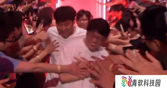 查理斯的TI奖金被父母拿去买房了，自称原生家庭的悲哀