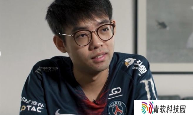 Maybe坦言尝试复出失败，称&quot;打不过年轻人，不如专注直播&quot;