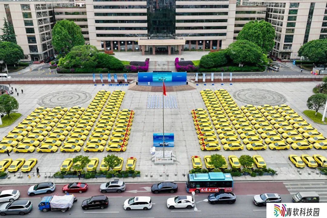 长安欧尚 520 开启千辆交付，宁德时代巧克力标准化换电车型迎市场规模化落地