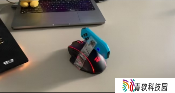 做Switch2游戏无须开发机？英国独立团队自制绿皮科技!